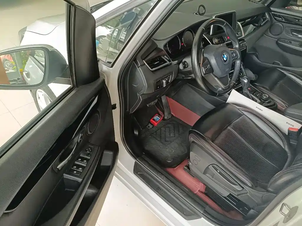 BMW 2 Series Station Wagon 2019 — фото 16