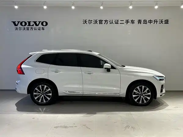 Volvo XC60 2025
