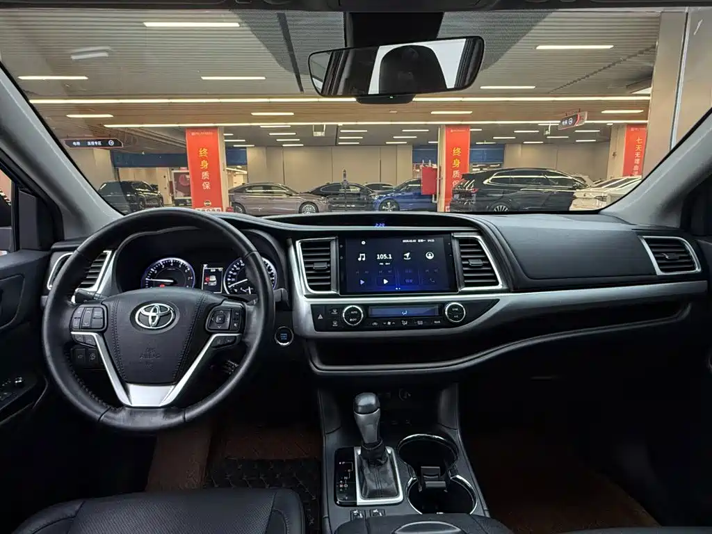 Toyota Highlander 2020 — фото 12