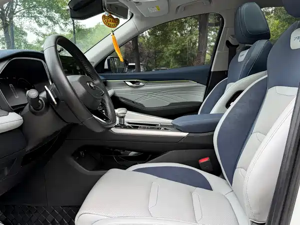 Geely Xingrui 2021