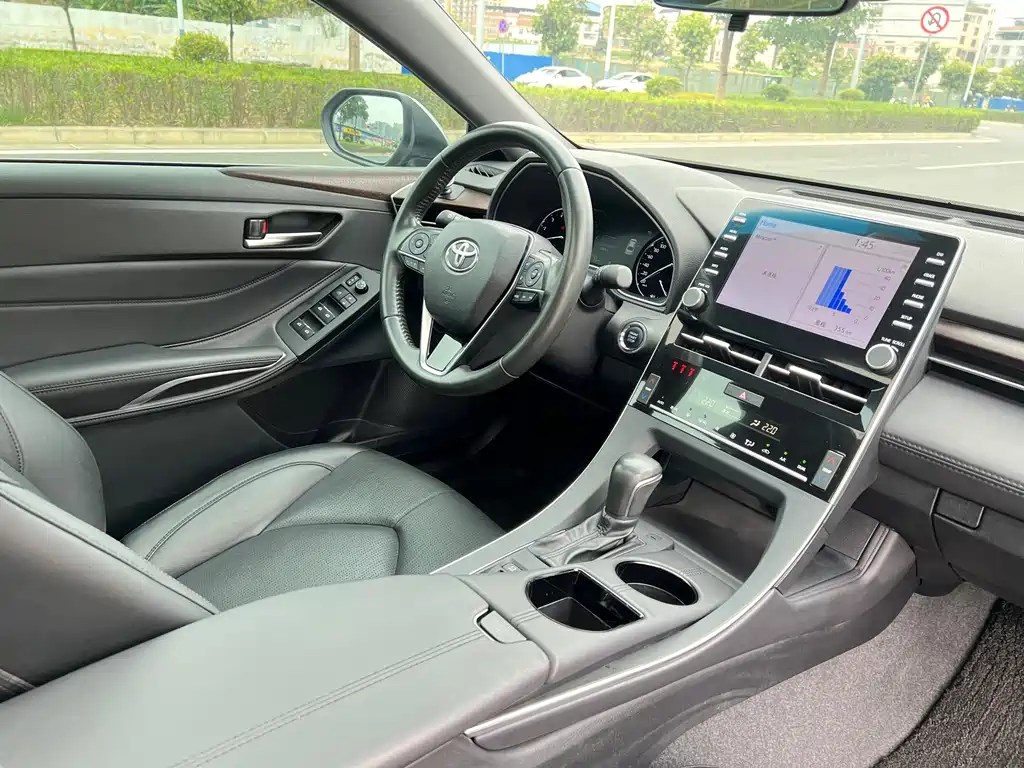 Toyota Avalon 2020 — фото 12