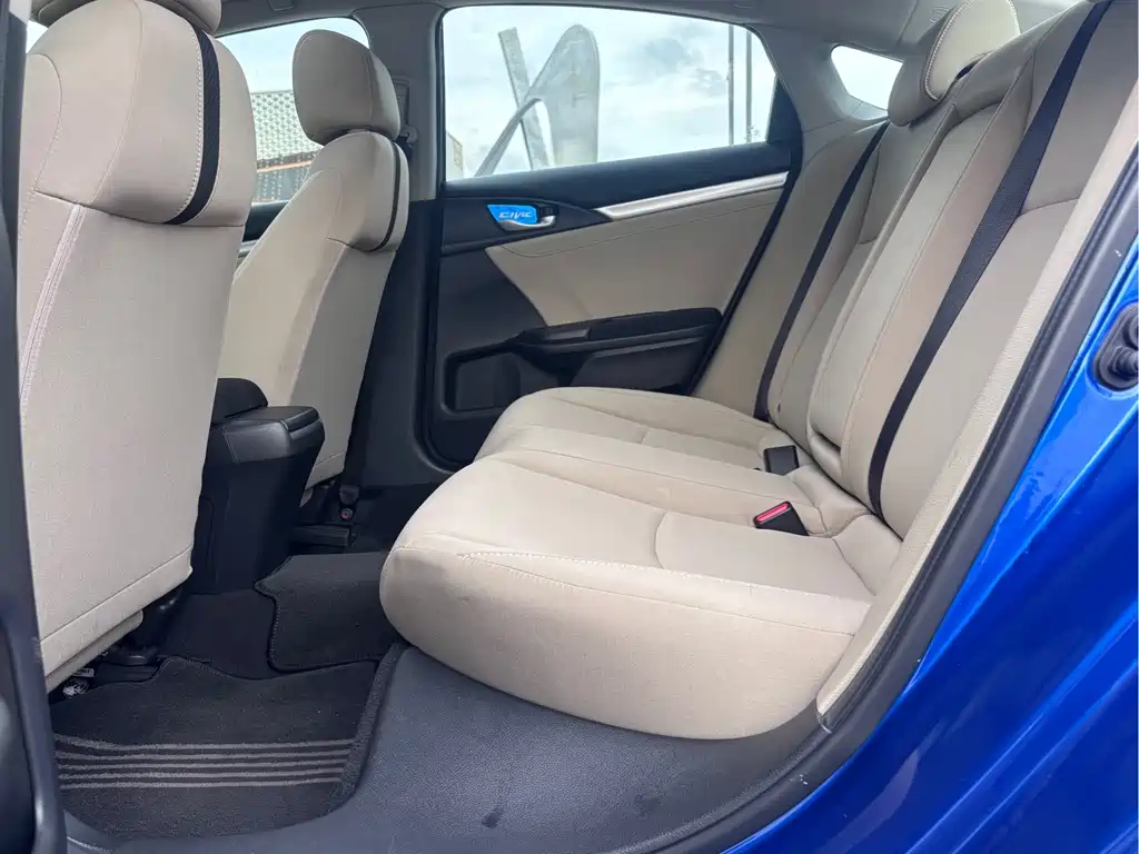 Honda Civic 2018 — фото 13