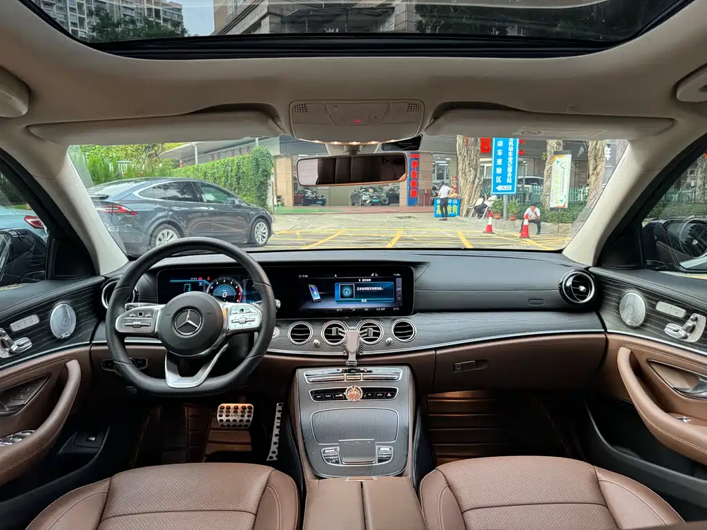 Mercedes-Benz E-Class 2020 — фото 9