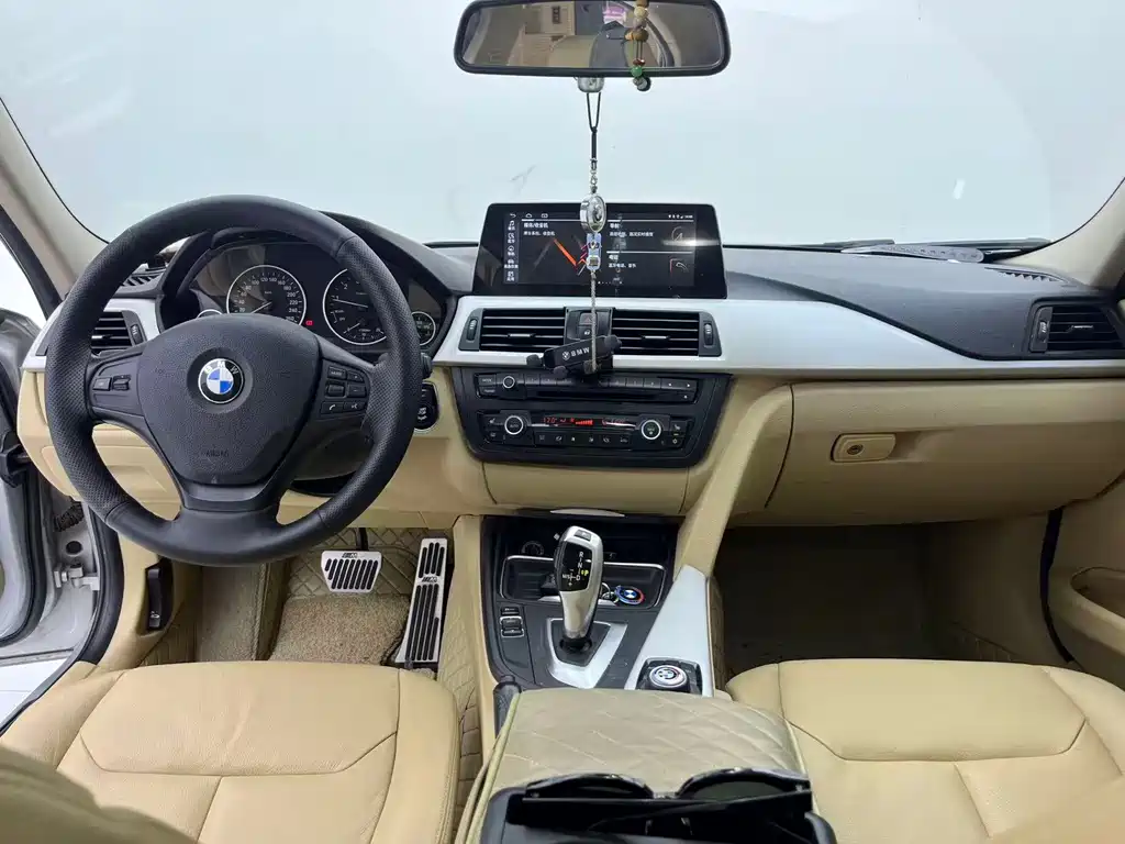 BMW 3 Series 2012