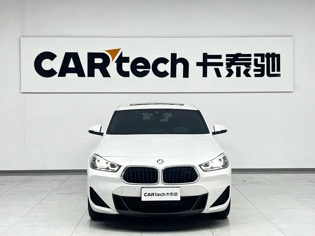 BMW X2 2021 — фото 1