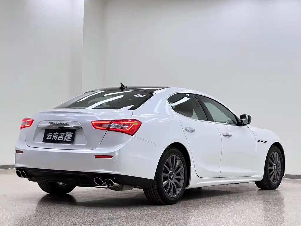 Maserati Ghibli 2016 — фото 5