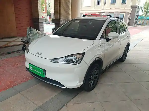 Neta V 2022