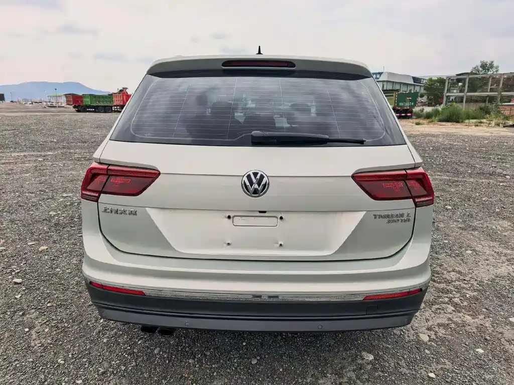 Volkswagen Tiguan L 2017