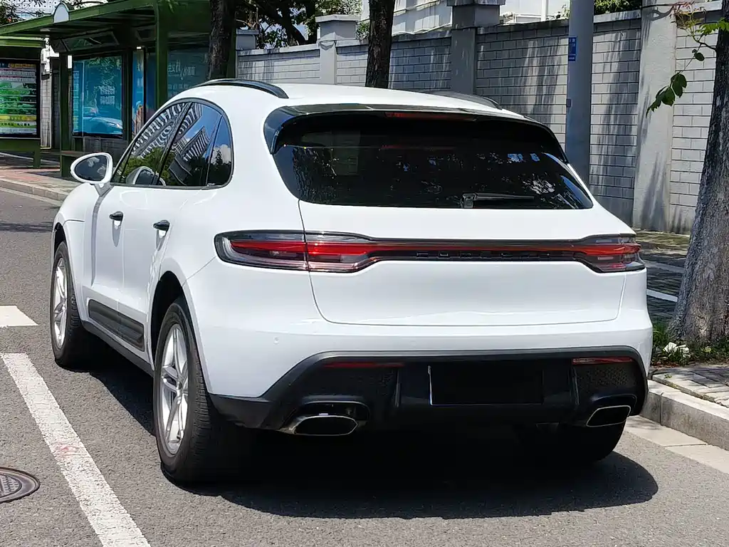 Porsche Macan 2023 — фото 20