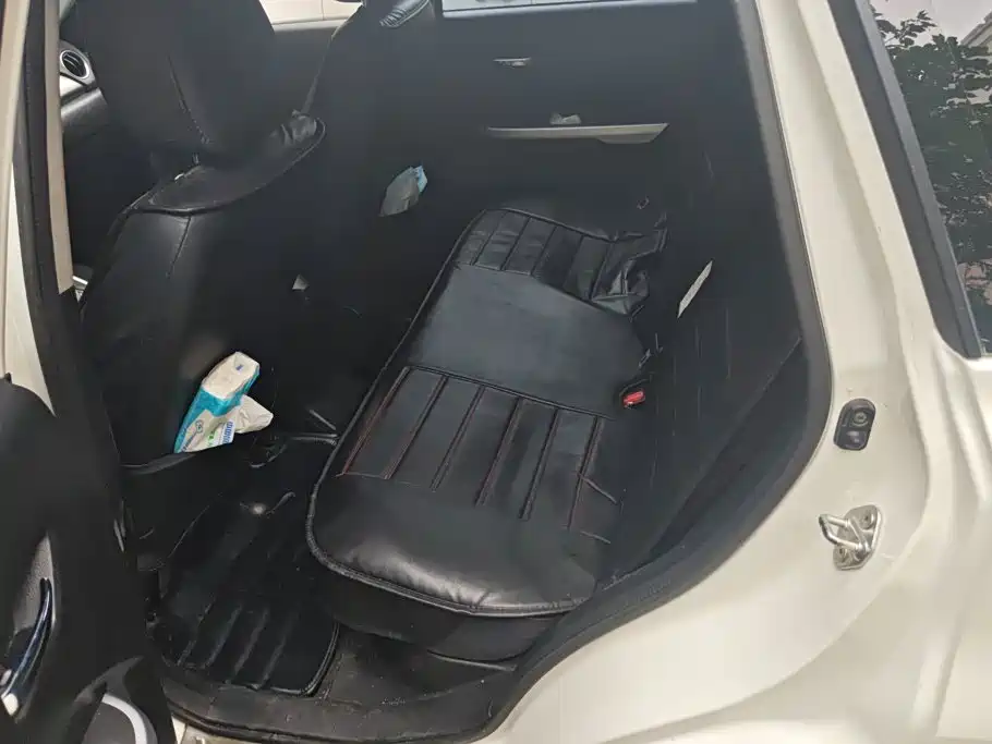 Suzuki Vitara 2016 — фото 11