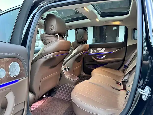 Mercedes-Benz E-Class 2021