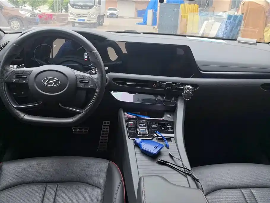 Hyundai Sonata 2021 — фото 11