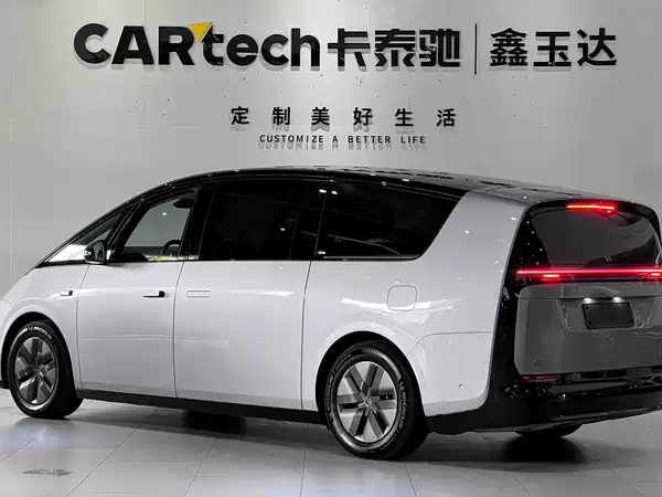 Li Auto MEGA 2025