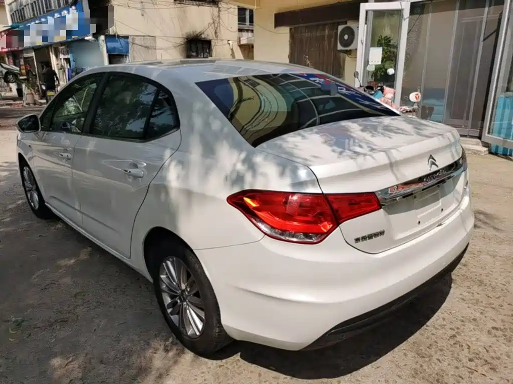Citroen C4L 2015 — фото 23