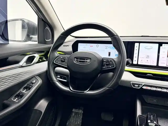 Geely Binyue 2023 — фото 10