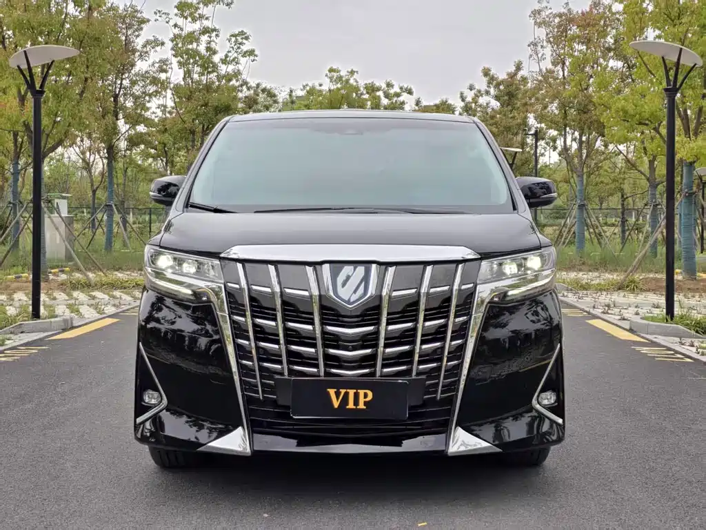 Toyota Alphard 2023 — фото 2