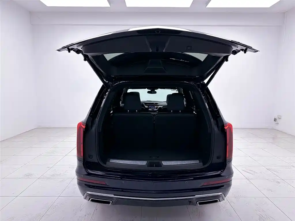Cadillac XT6 2021 — фото 9