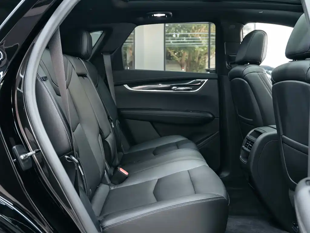 Cadillac XT5 2020 — фото 12