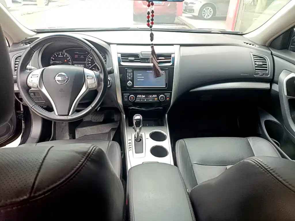 Nissan Teana 2017 — фото 10