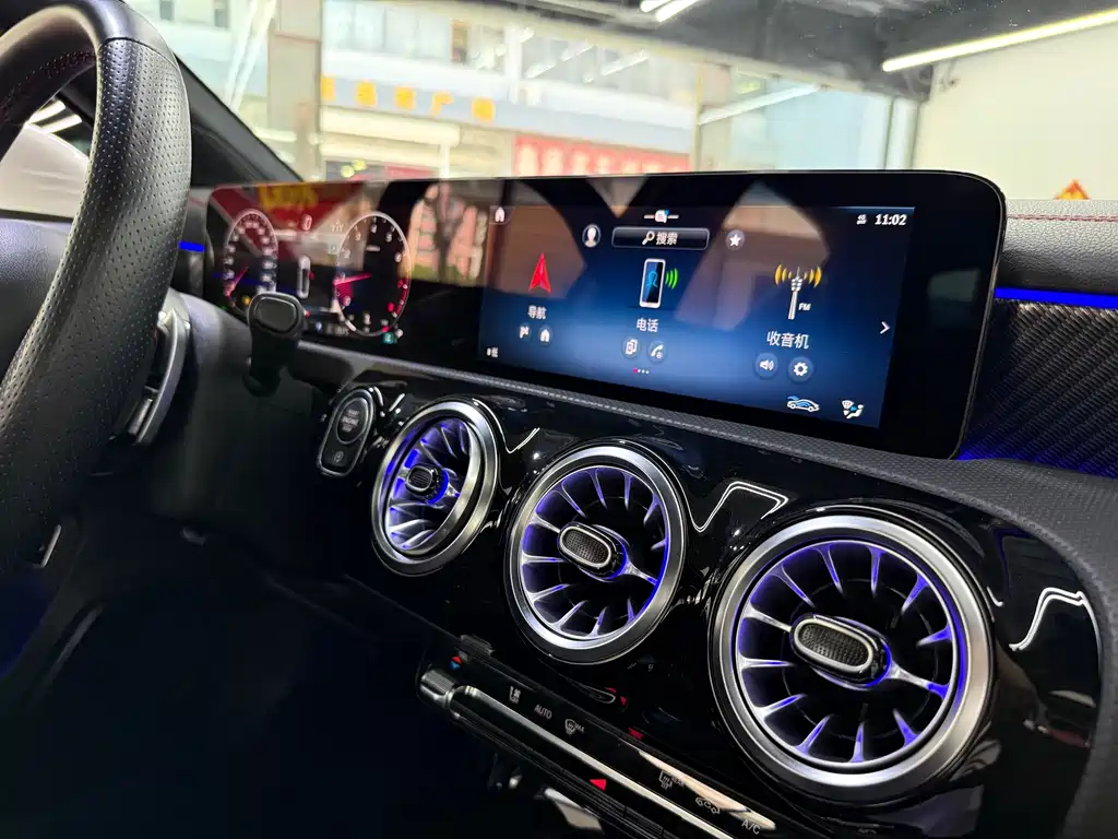 Mercedes-Benz A-Class 2023 — фото 9