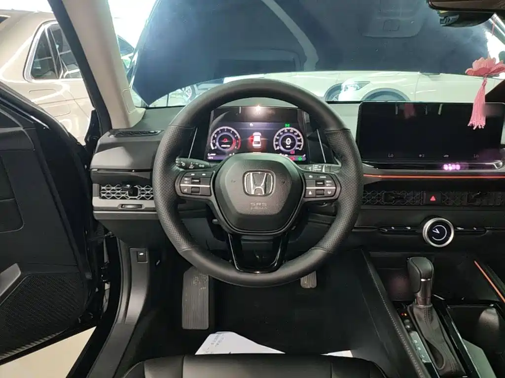 Honda Accord 2024 — фото 11