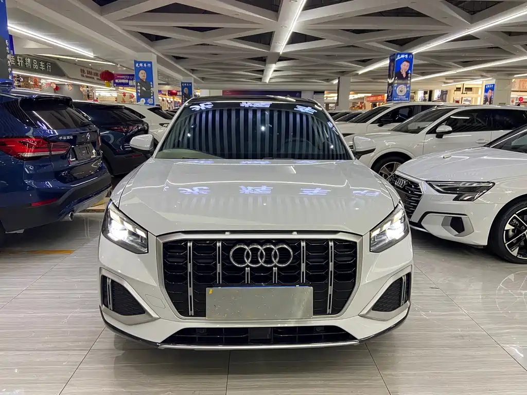 Audi Q2L 2022