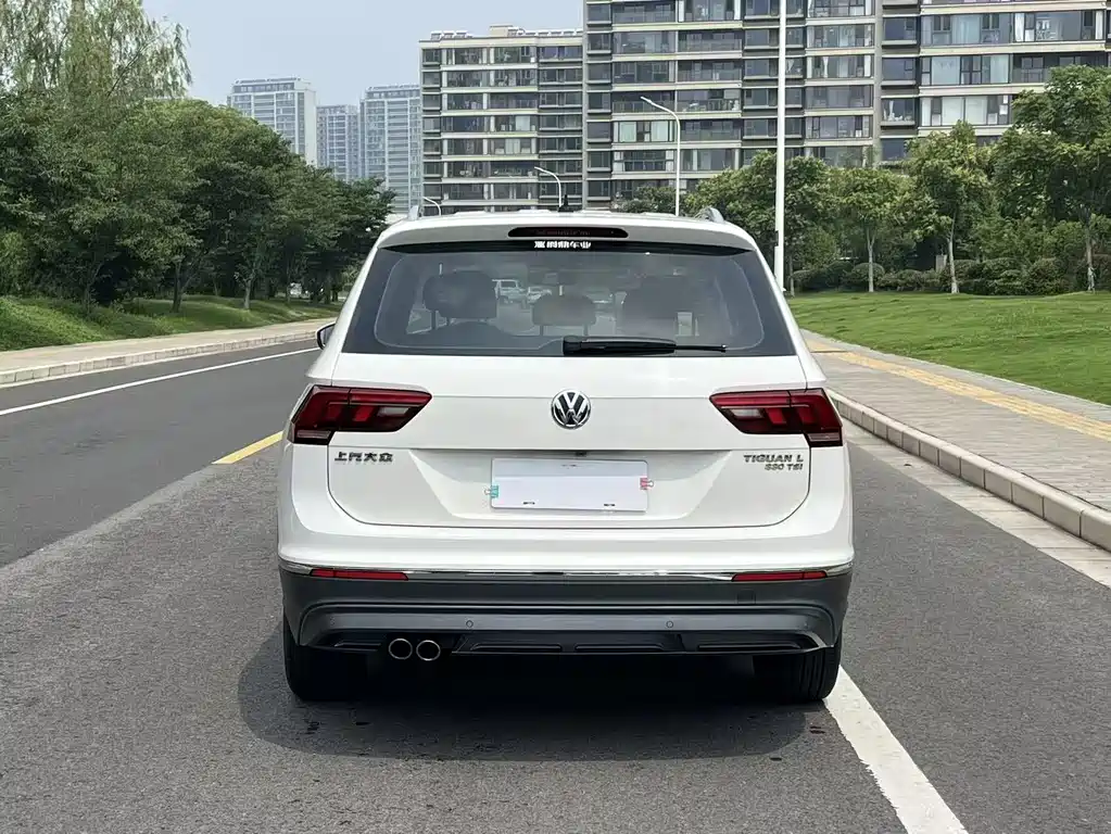 Volkswagen Tiguan L 2018 — фото 4