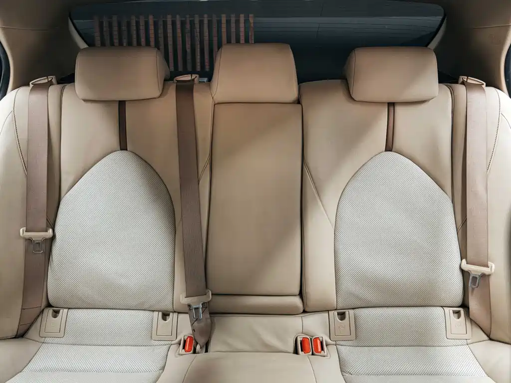 Toyota Camry 2018 — фото 22