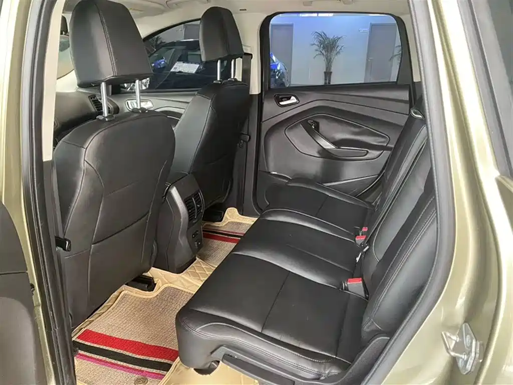 Ford Kuga 2017 — фото 14