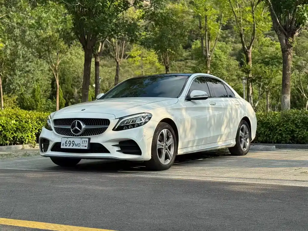Mercedes-Benz C-Class 2021