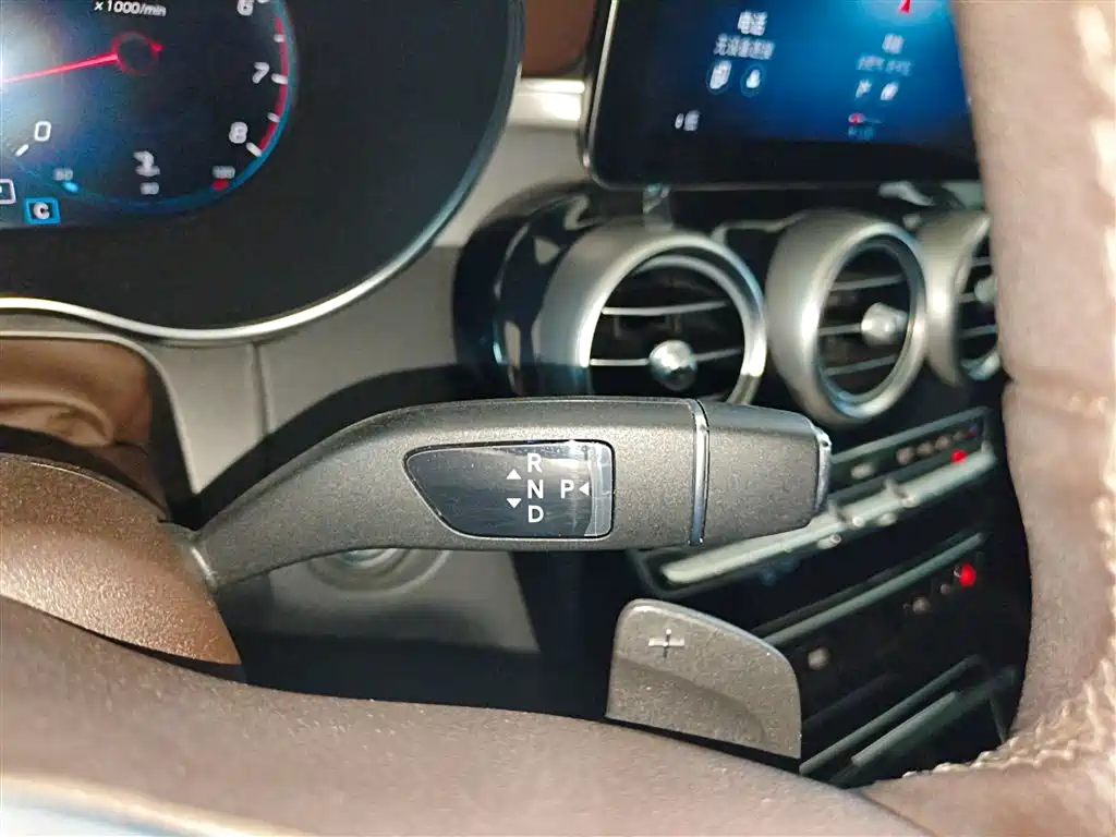 Mercedes-Benz GLC 2021 — фото 11