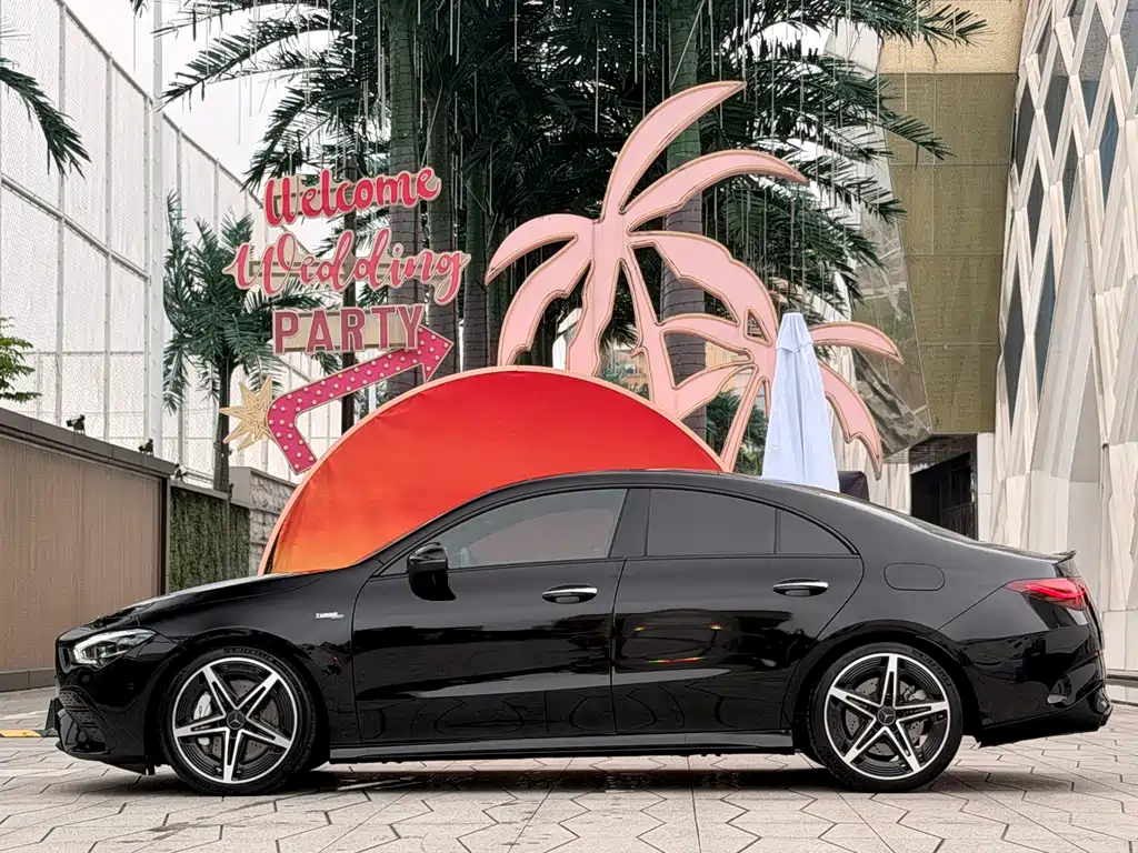 Mercedes-Benz CLA AMG 2024 — фото 7