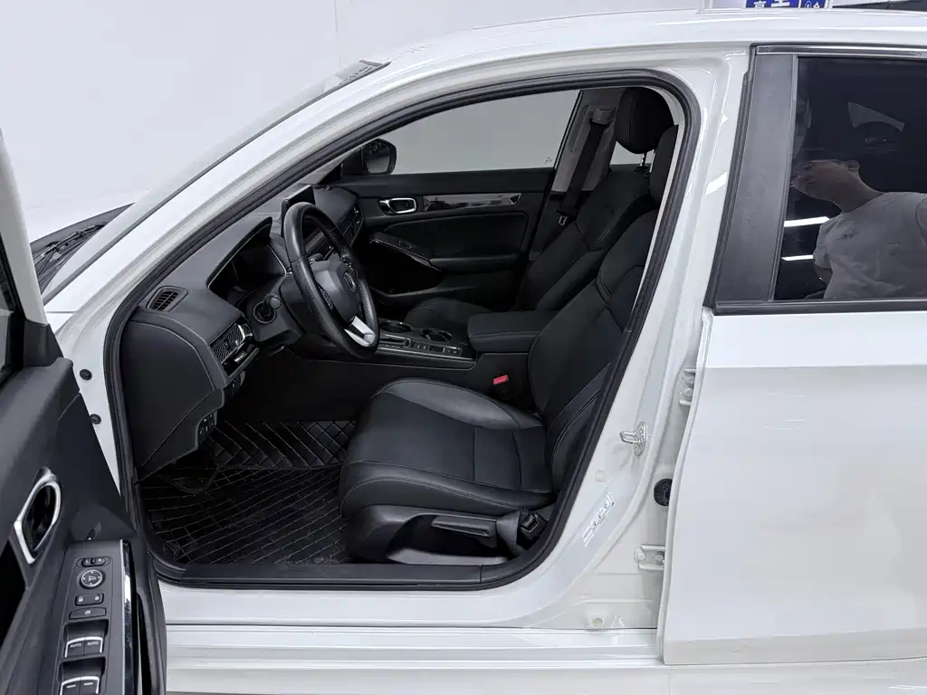Honda Civic 2022 — фото 10