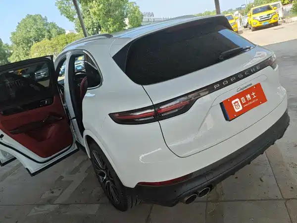 Porsche Cayenne 2020