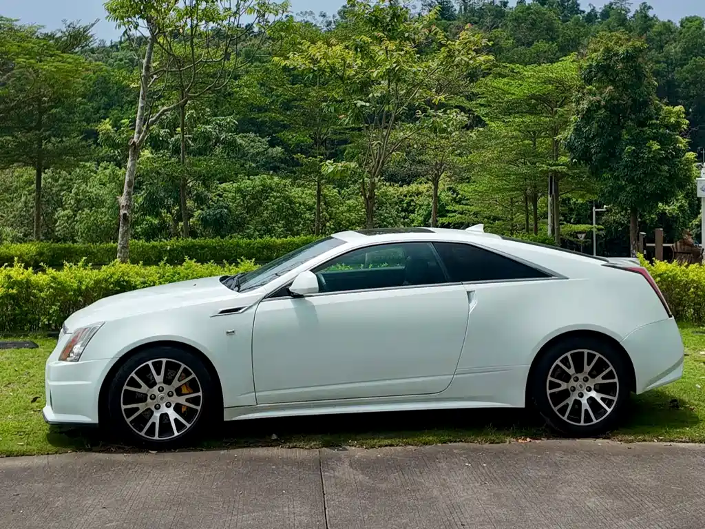 Cadillac CTS 2013 — фото 21