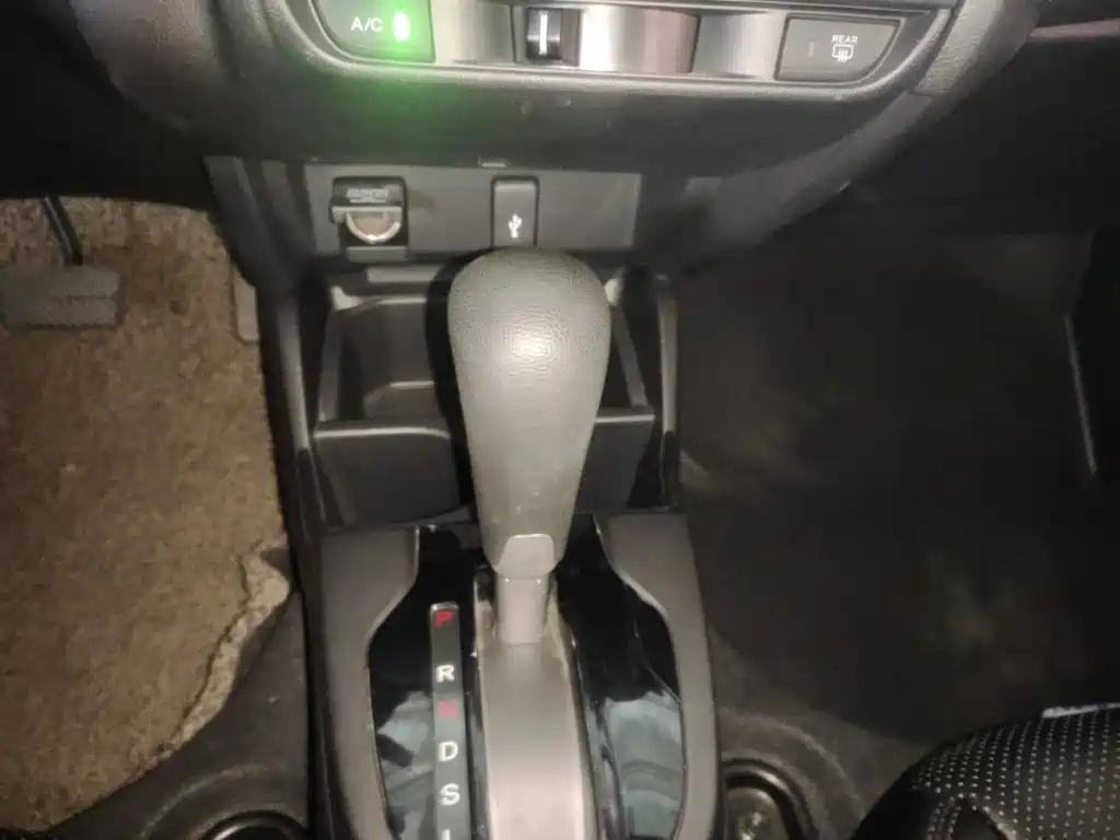Honda Fit 2017 — фото 14