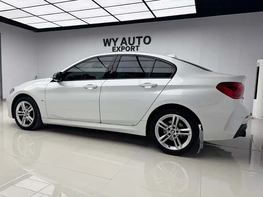 BMW 1 Series 2022