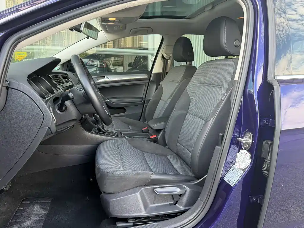 Volkswagen Golf 2020
