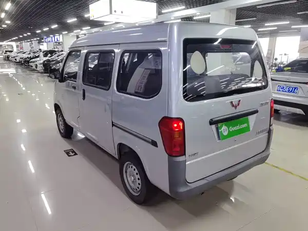 Wuling Sunshine 2018