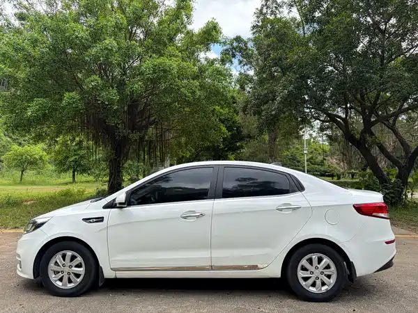 Kia K2 2016