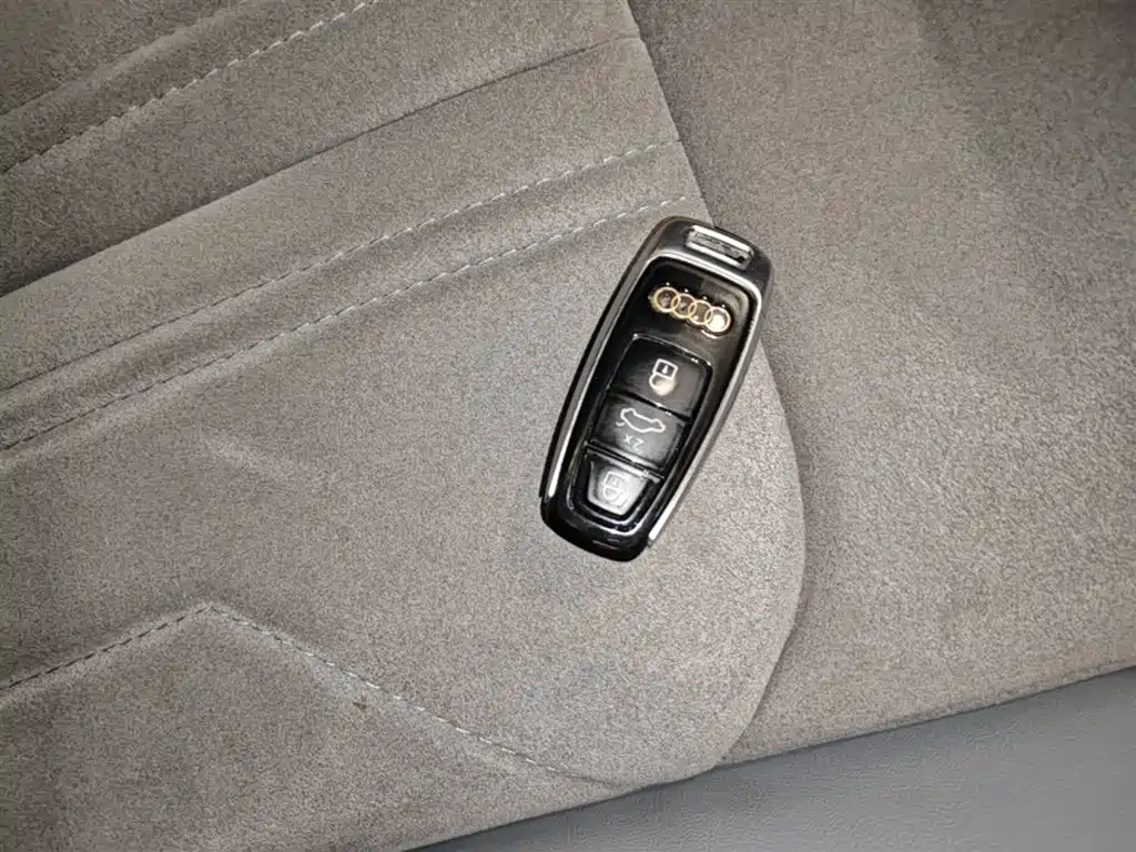 Audi A6L 2023 — фото 15