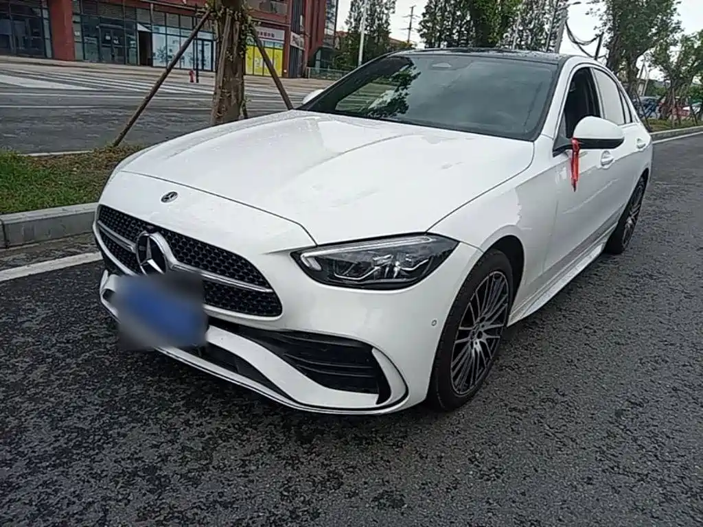 Mercedes-Benz C-Class 2024
