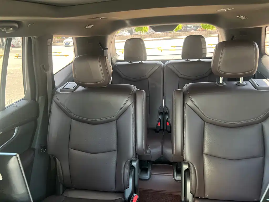Cadillac XT6 2021 — фото 15