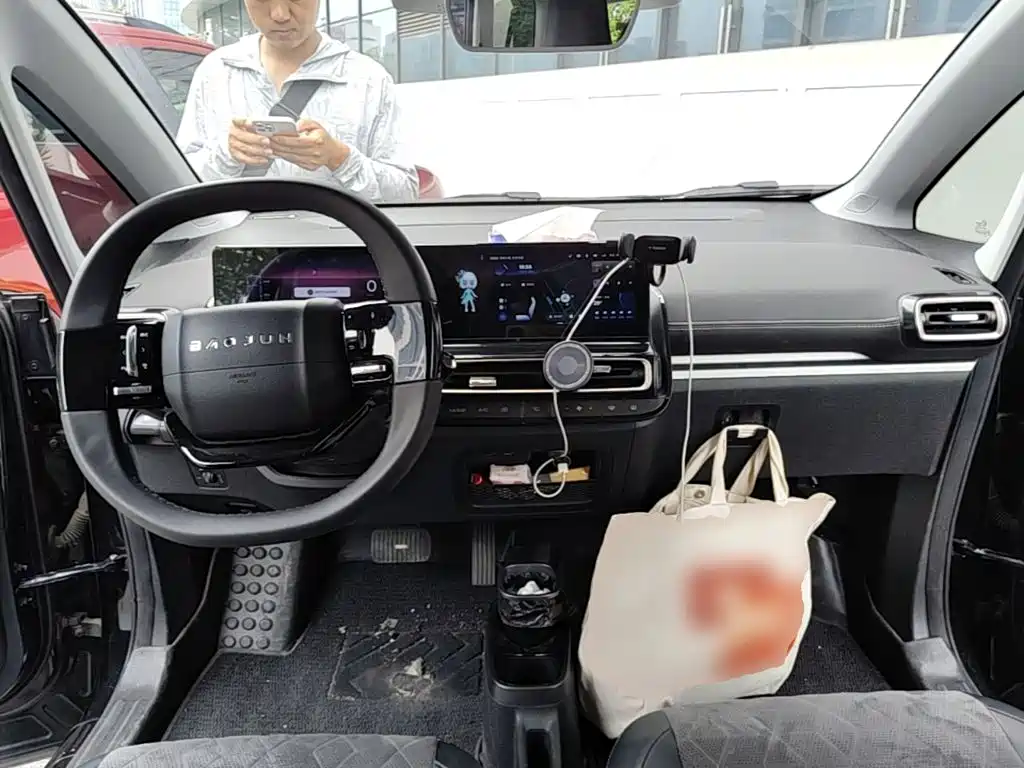 Baojun KiWi EV 2023 — фото 10