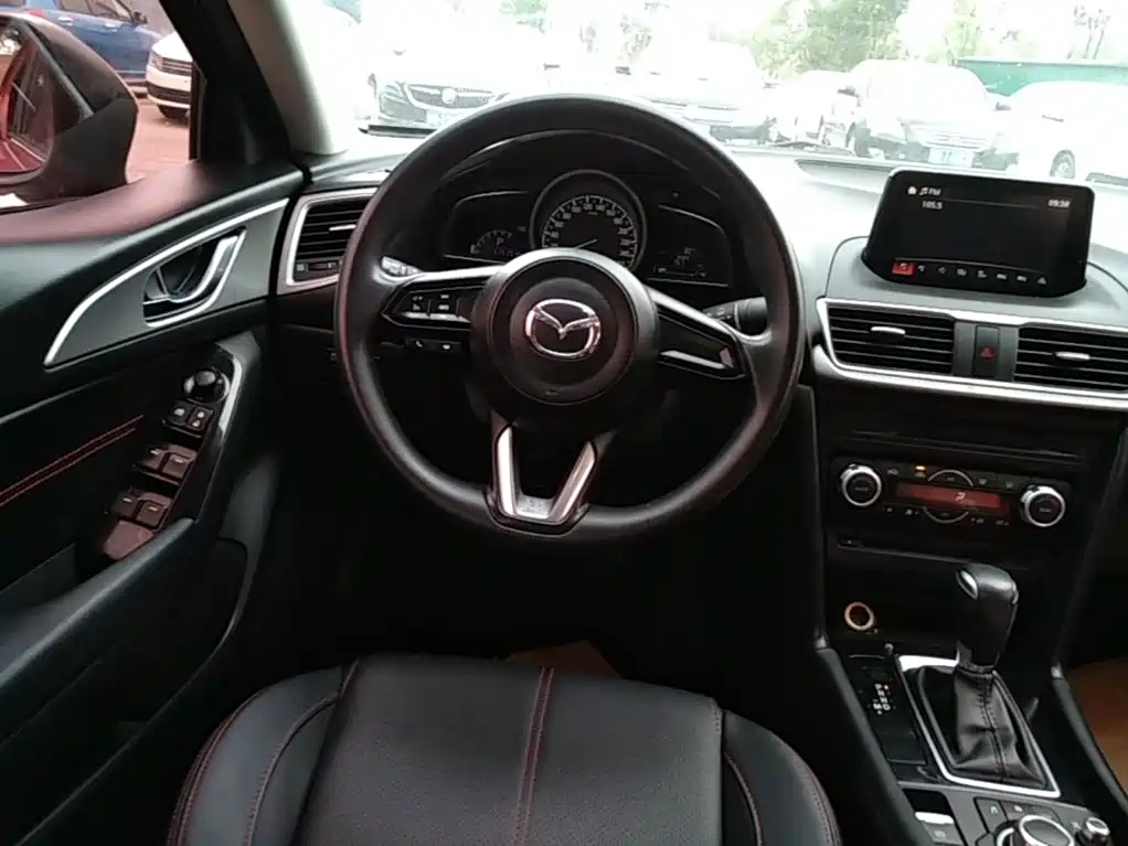 Mazda 3 Angkesela 2018 — фото 11