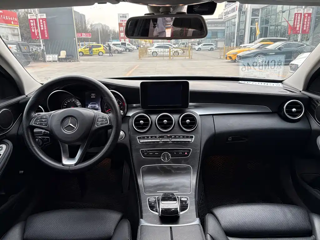 Mercedes-Benz C-Class 2017 — фото 13