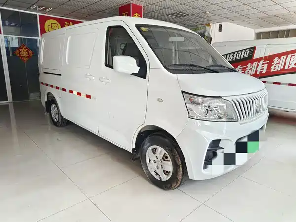 Changan Ruixing EM60 2021