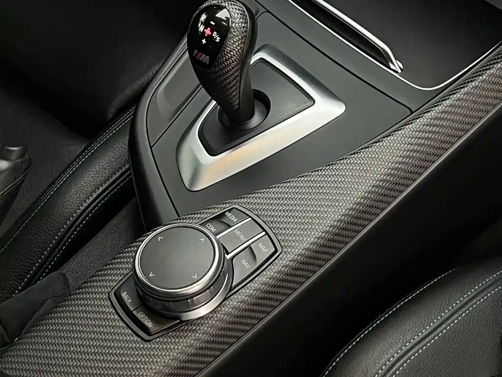 BMW M2 2017 — фото 23
