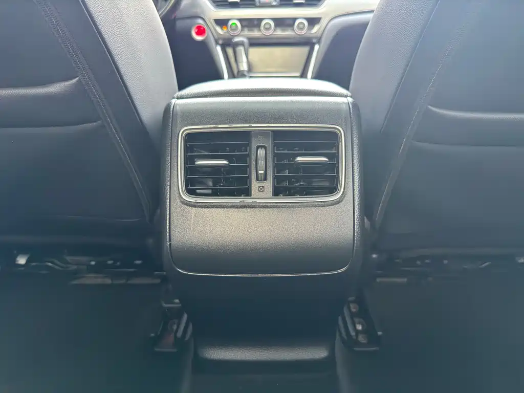Honda Accord 2021 — фото 28