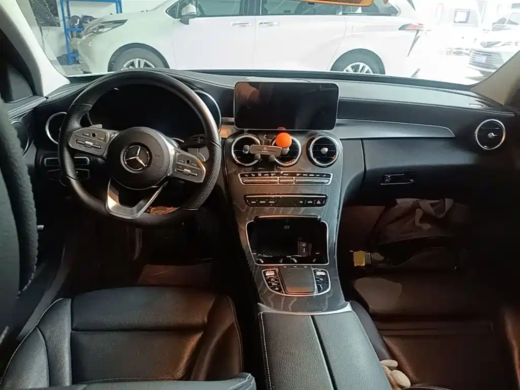 Mercedes-Benz C-Class 2020 — фото 10